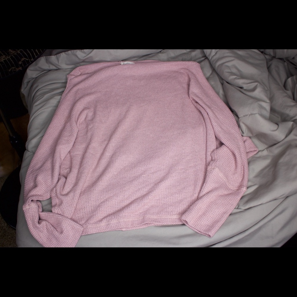 Vestique pink shoulder top
